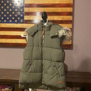 H & M puffer vest girls size 8-10
